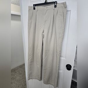 Croft & Barrow Men's Cream Chinos